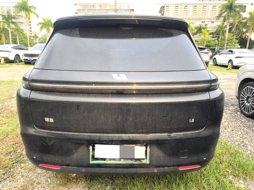 Li Auto L (Liter) 8 Air