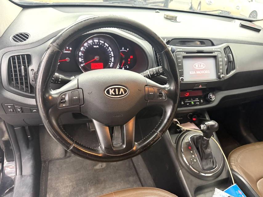 Kia Sportage 2,0 л, АКПП, передний привод, GL