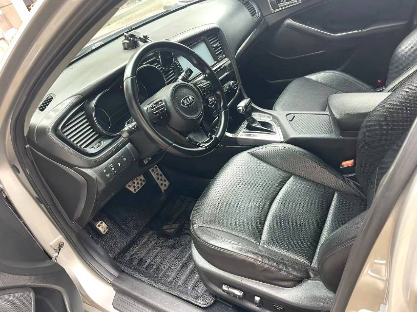 Kia K 5 2.0L Automatic LUXURY