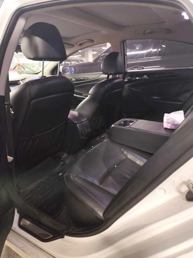 Hyundai 2.0L AutomaticLuxury
