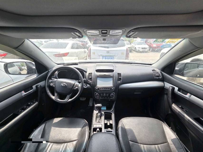 Kia L (литр) 2,4 л, бензин, полный привод, топовая комплектация, 7 мест, IV