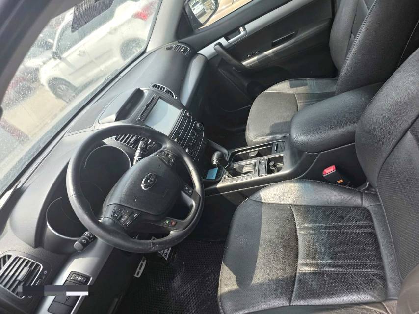 Kia L (литр) 2,4 л, бензин, полный привод, топовая комплектация, 7 мест, IV