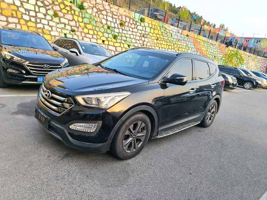 Hyundai Santa Fe 2.4L Automatic2WD