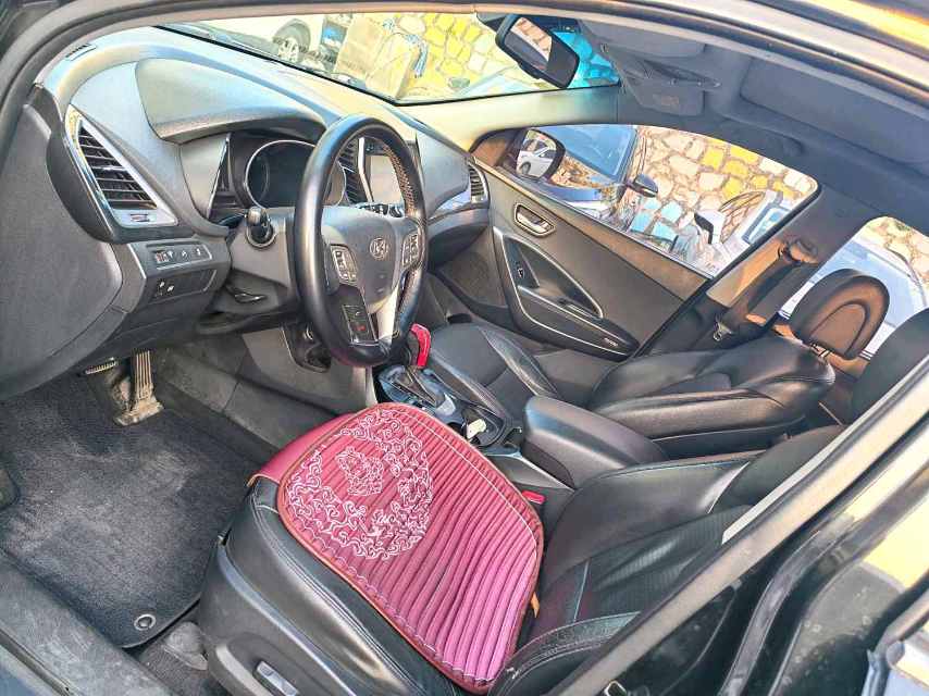 Hyundai Santa Fe 2.4L Automatic2WD