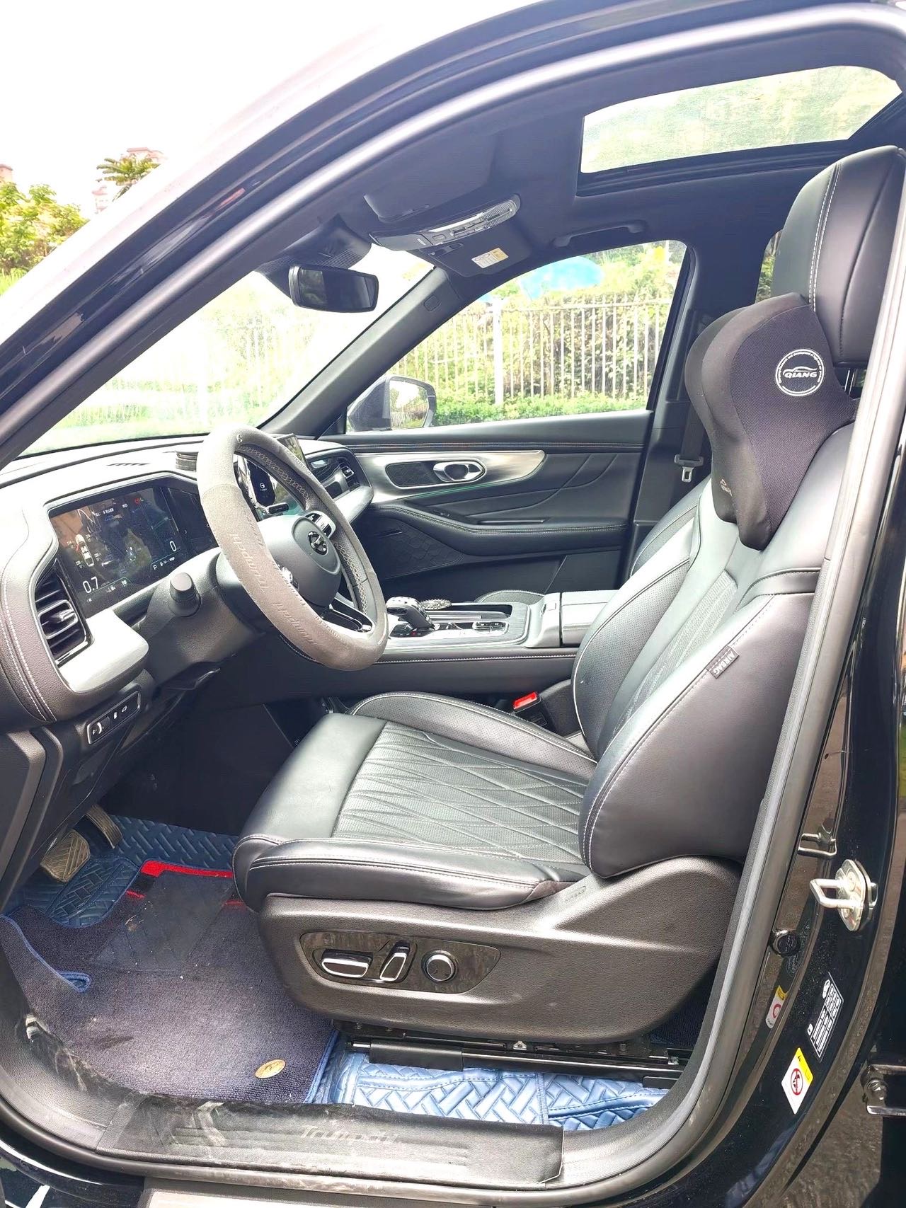 GAC Trumpchi GS 8 2.0TGDI 2WDLuxury 5 Seats