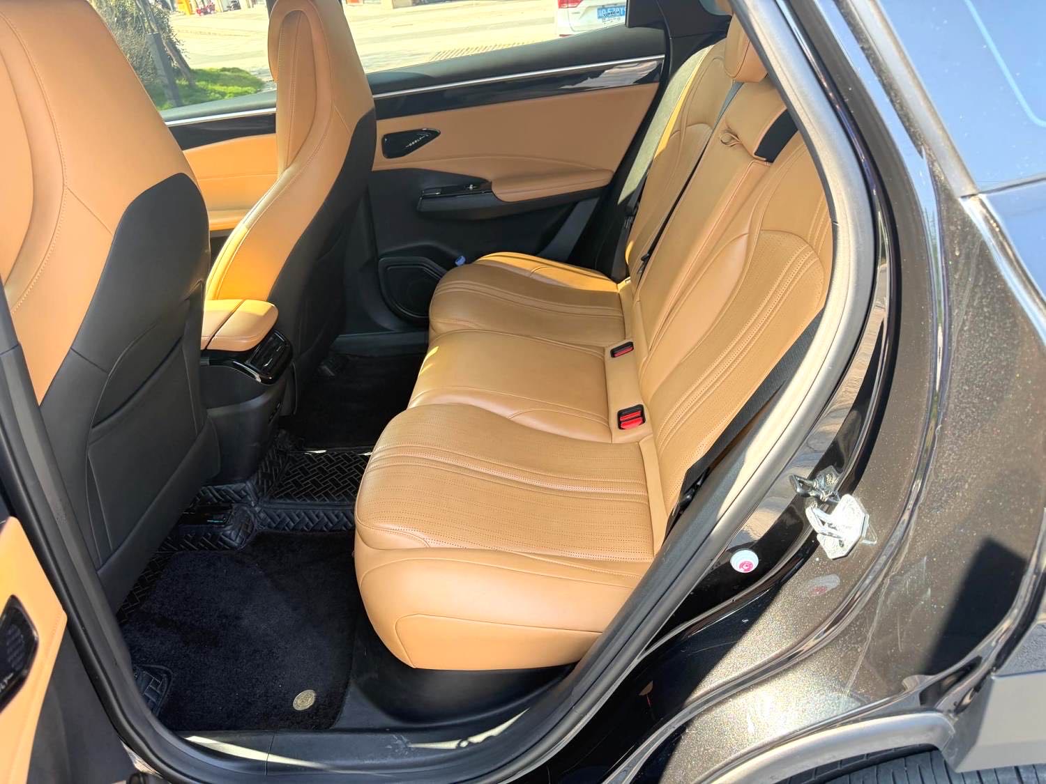 Geely Galaxy L (литр) 7 1.5T 115 км PLUS