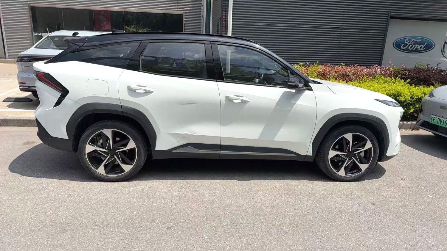 Geely Galaxy L (литр) 7 1.5T 115 км