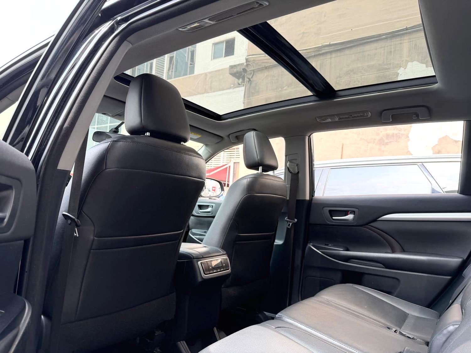 Toyota Highlander 2.0T 4WD Luxury, 7 мест