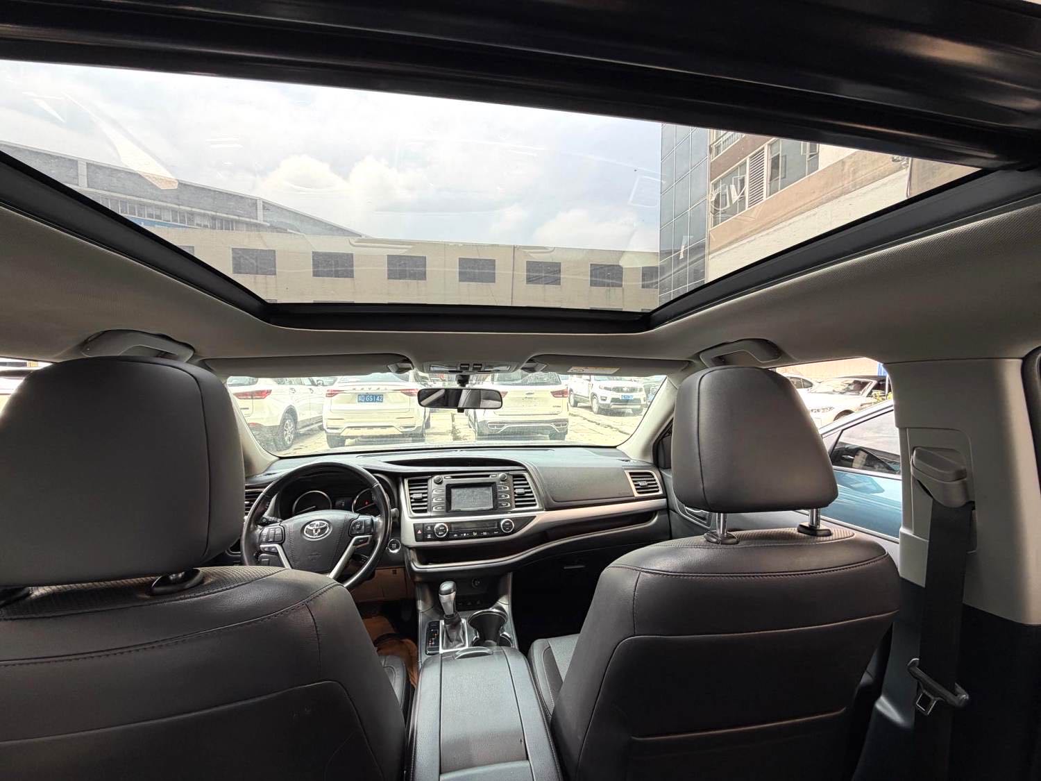 Toyota Highlander 2.0T 4WD Luxury, 7 мест