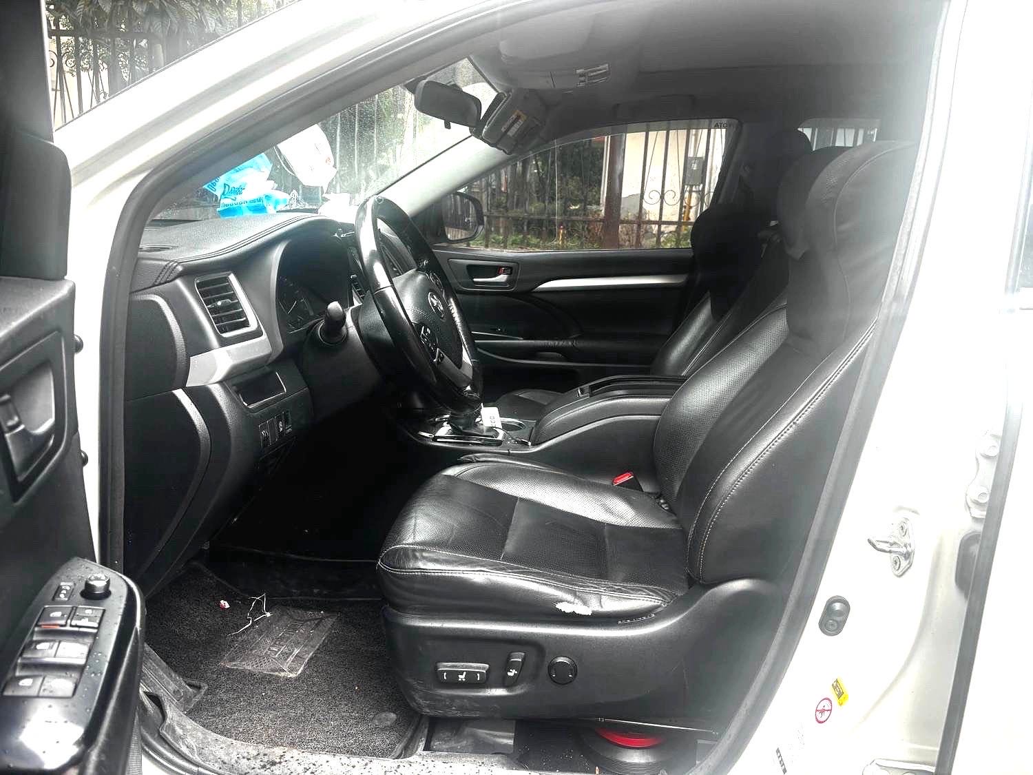 Toyota Highlander 2.0T 4WD Luxury, 7 мест