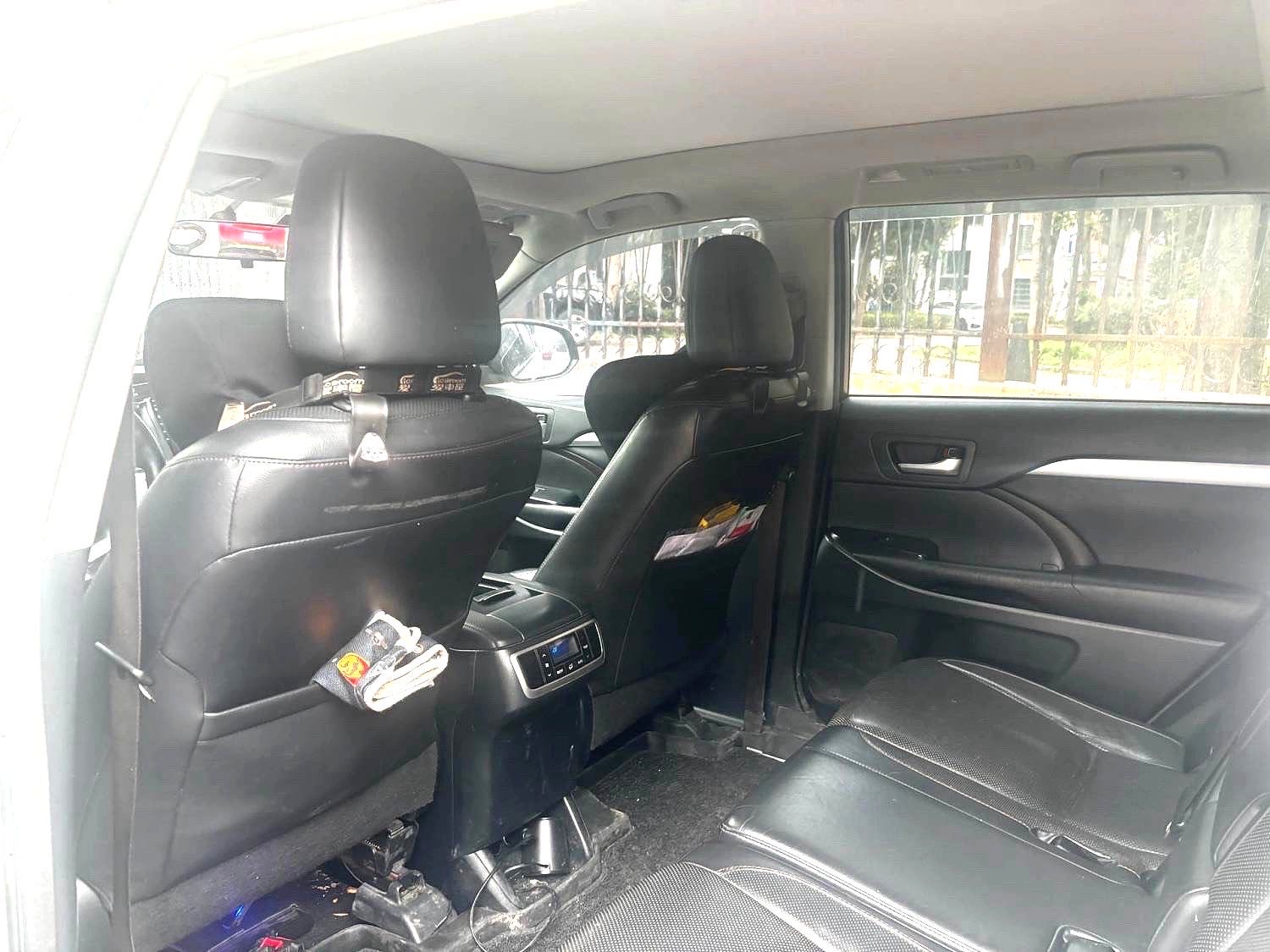 Toyota Highlander 2.0T 4WD Luxury, 7 мест