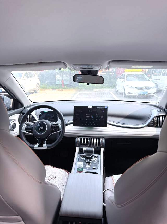 元 PLUS Model Year 荣耀版 510KM Advanced