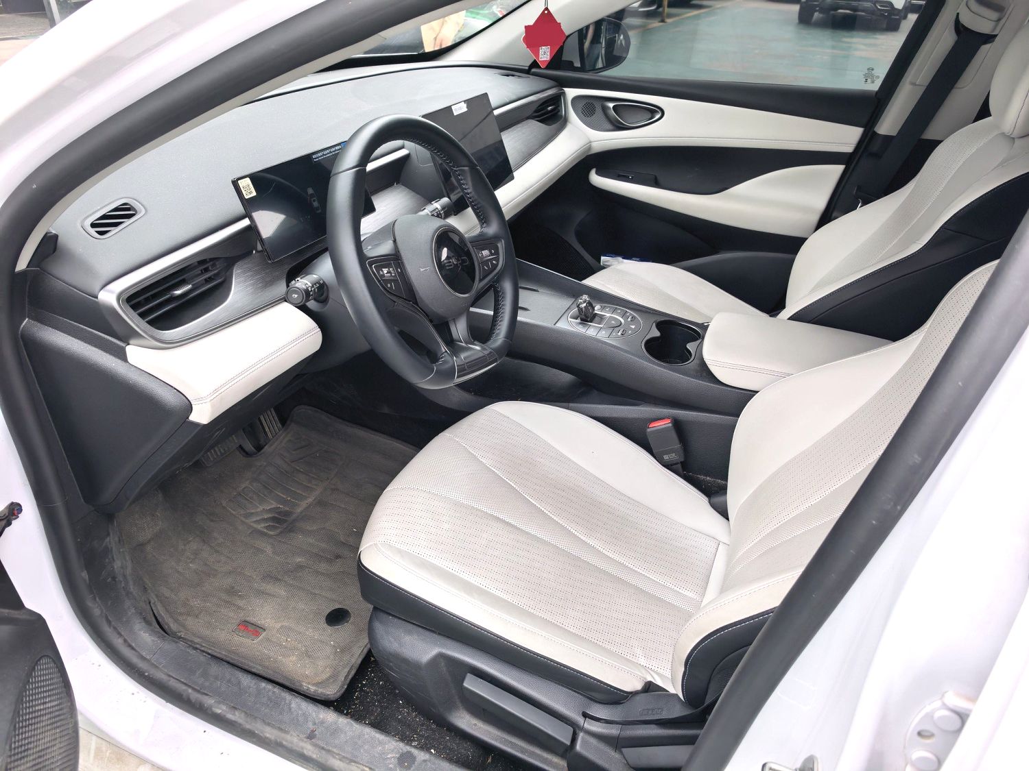 BYD 05 DM i DM i 55 км, версия «Люкс»