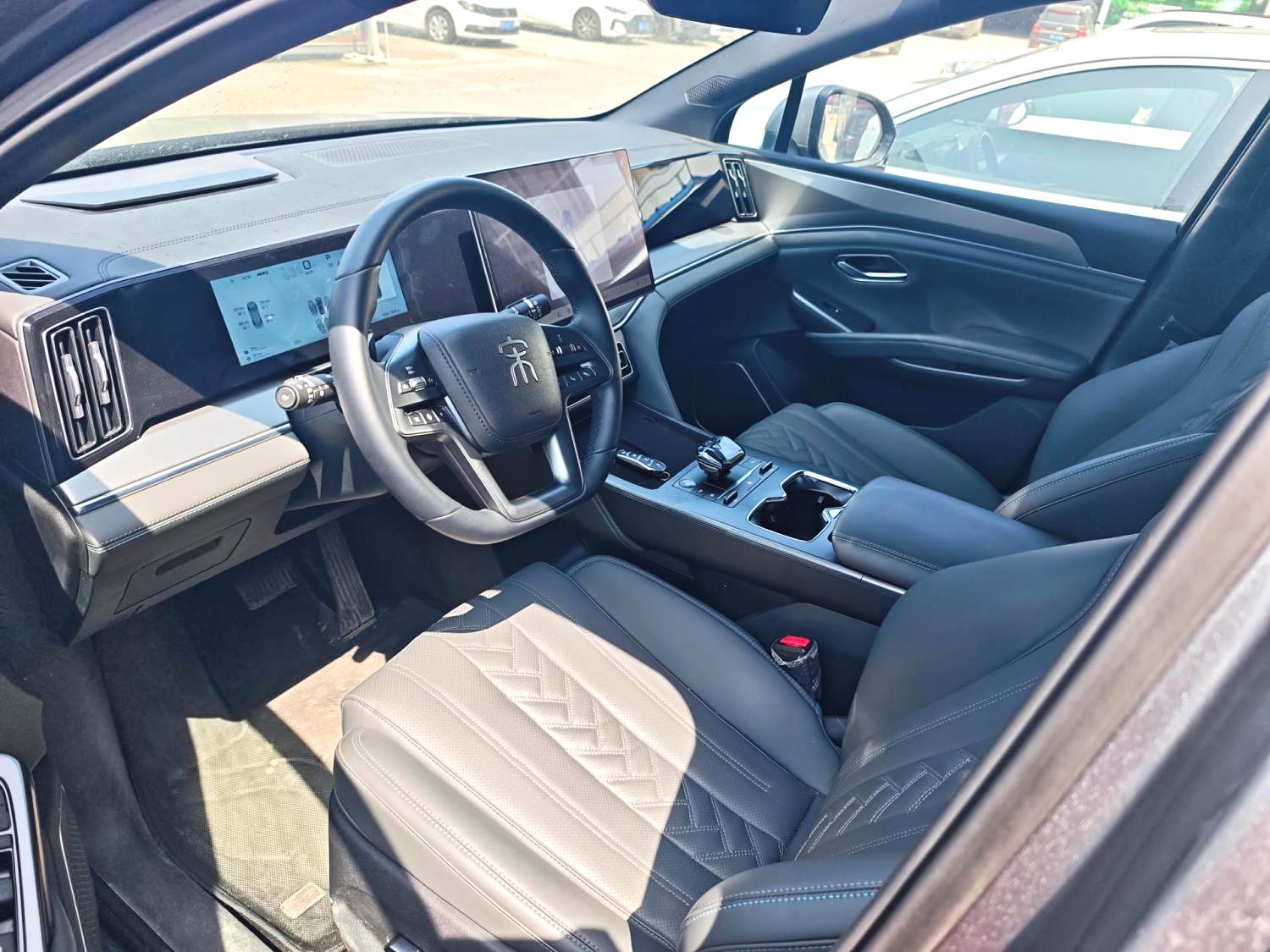 宋 L (Liter) DM i Model Year 智驾版 160km 超越型