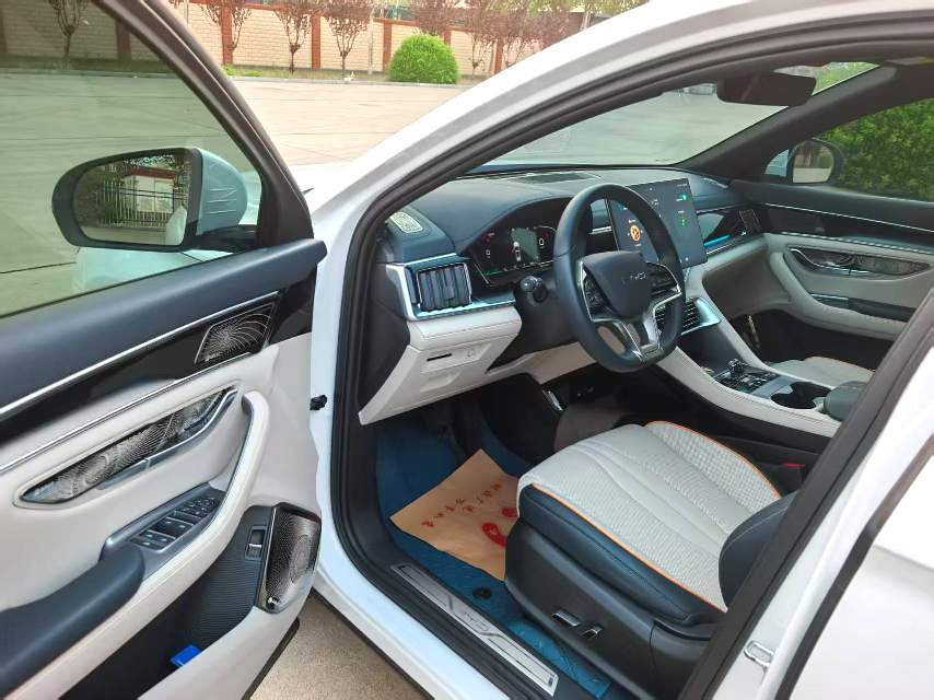 BYD PLUS New Energy DM i 150km PLUS 5G