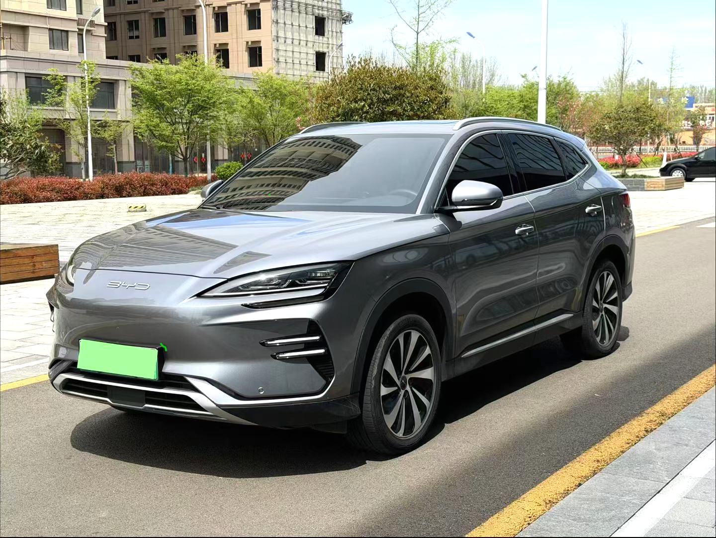 BYD PLUS New Energy Electric Vehicle 520km Premium