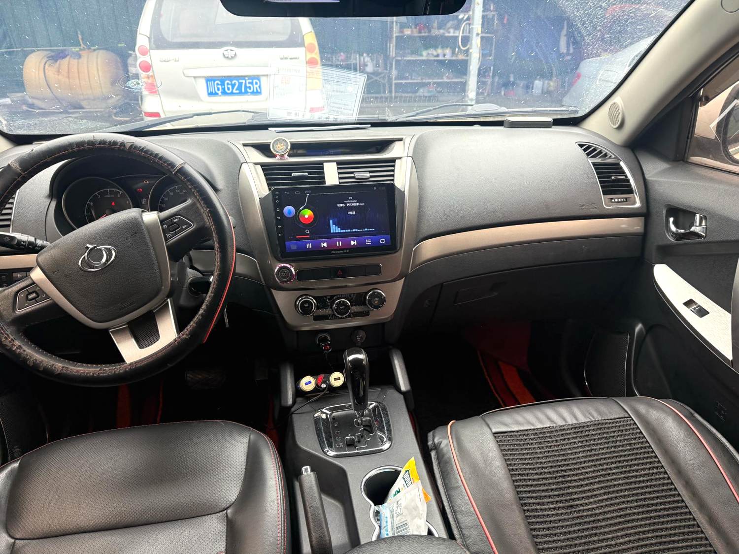 Geely GX 7 2,0 л, автомат
