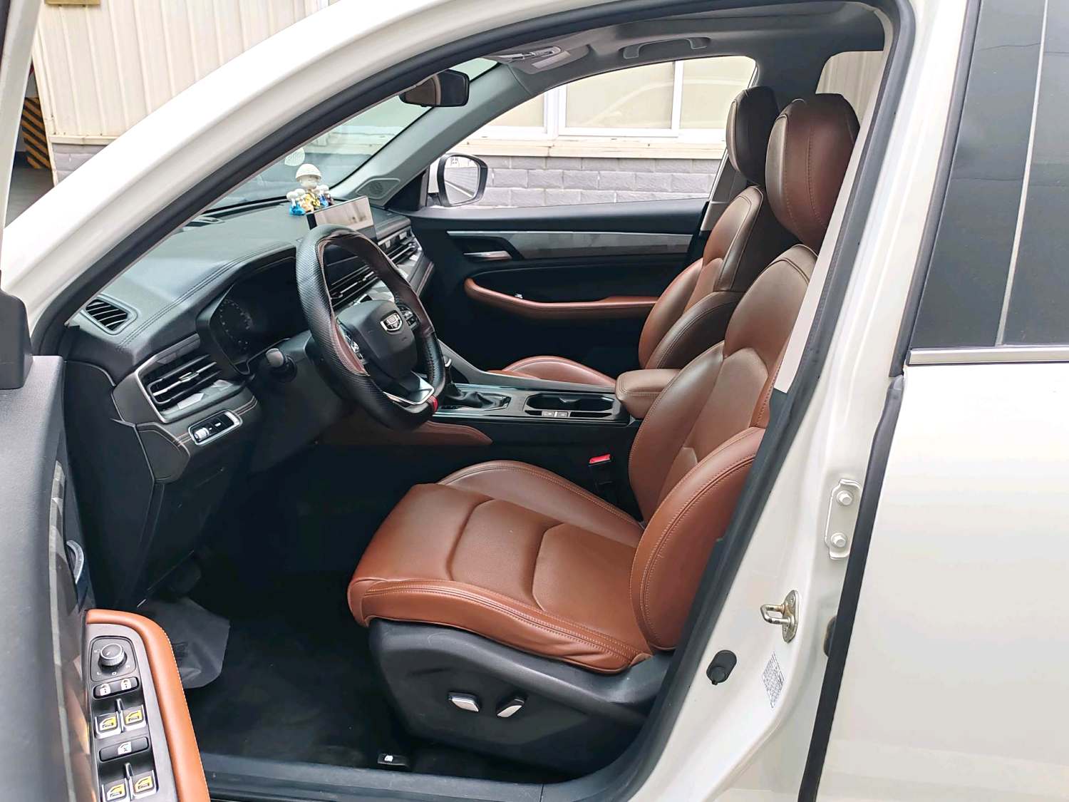 远景 X 6 Model Year PRO 1.4T 自动尊贵型