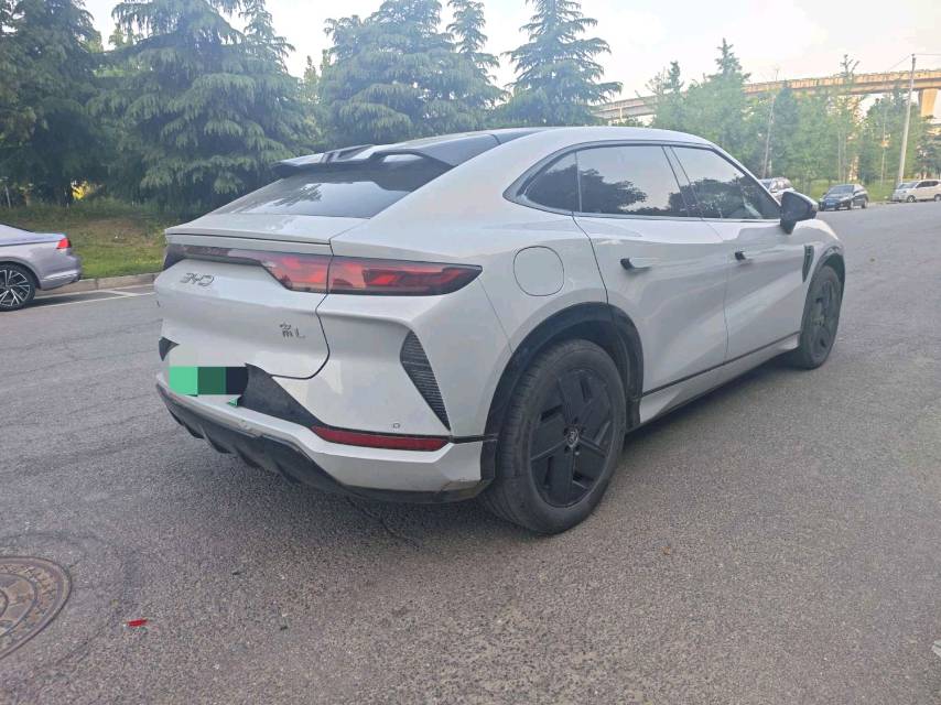 Электромобиль BYD L (Liter) с запасом хода 550 км