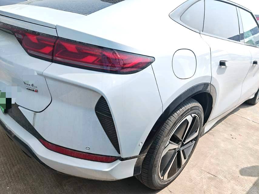Электромобиль BYD L (Liter) с запасом хода 662 км