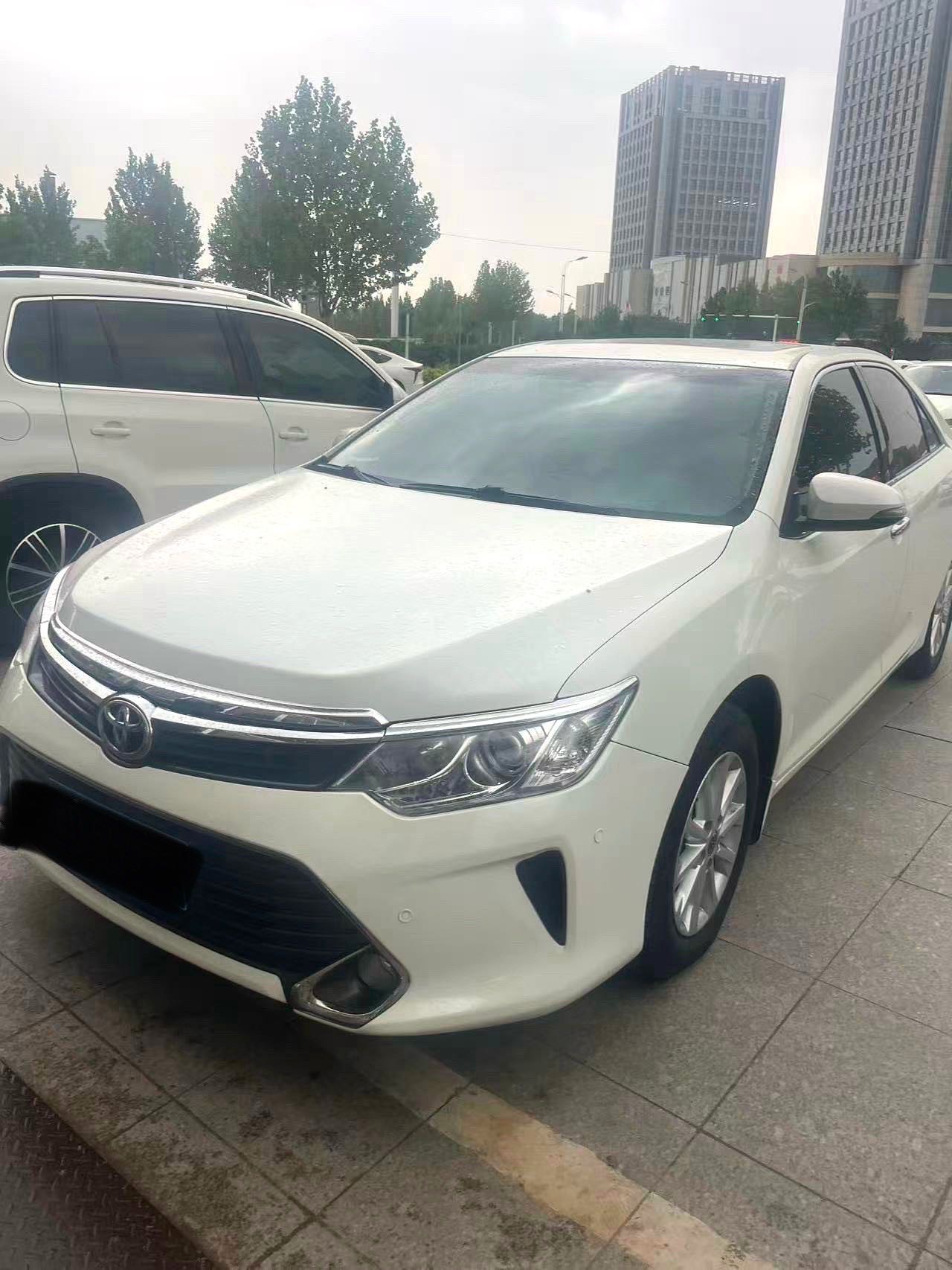 Toyota Camry 2.0E Elite