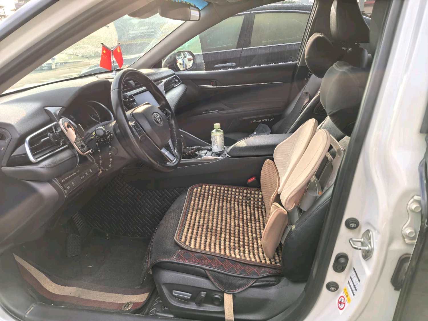 Toyota Camry 2.0G Luxury