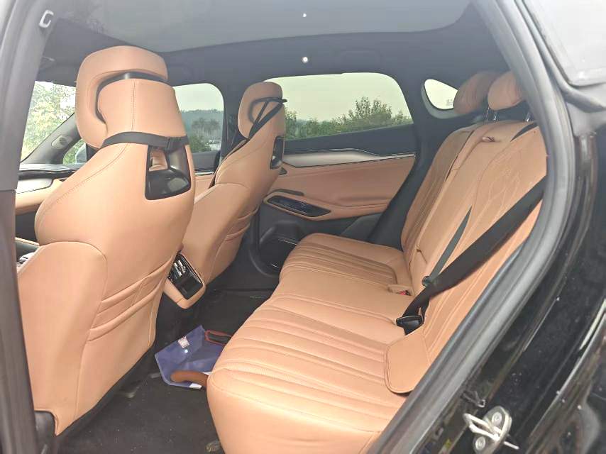 BYD L (Liter) Electric Vehicle 550km