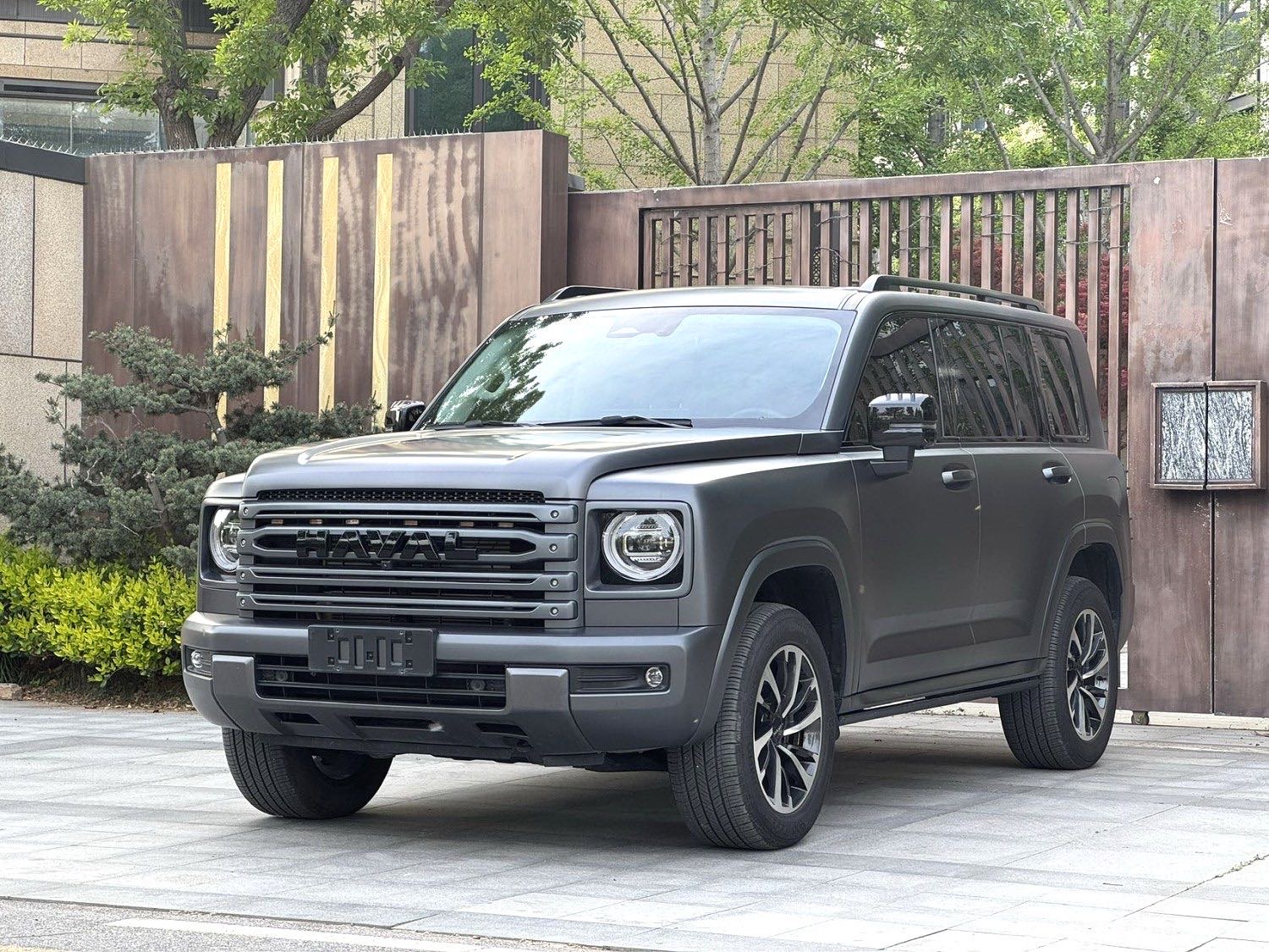 哈弗 H 9 Model Year 2.0T 汽油四驱极境版