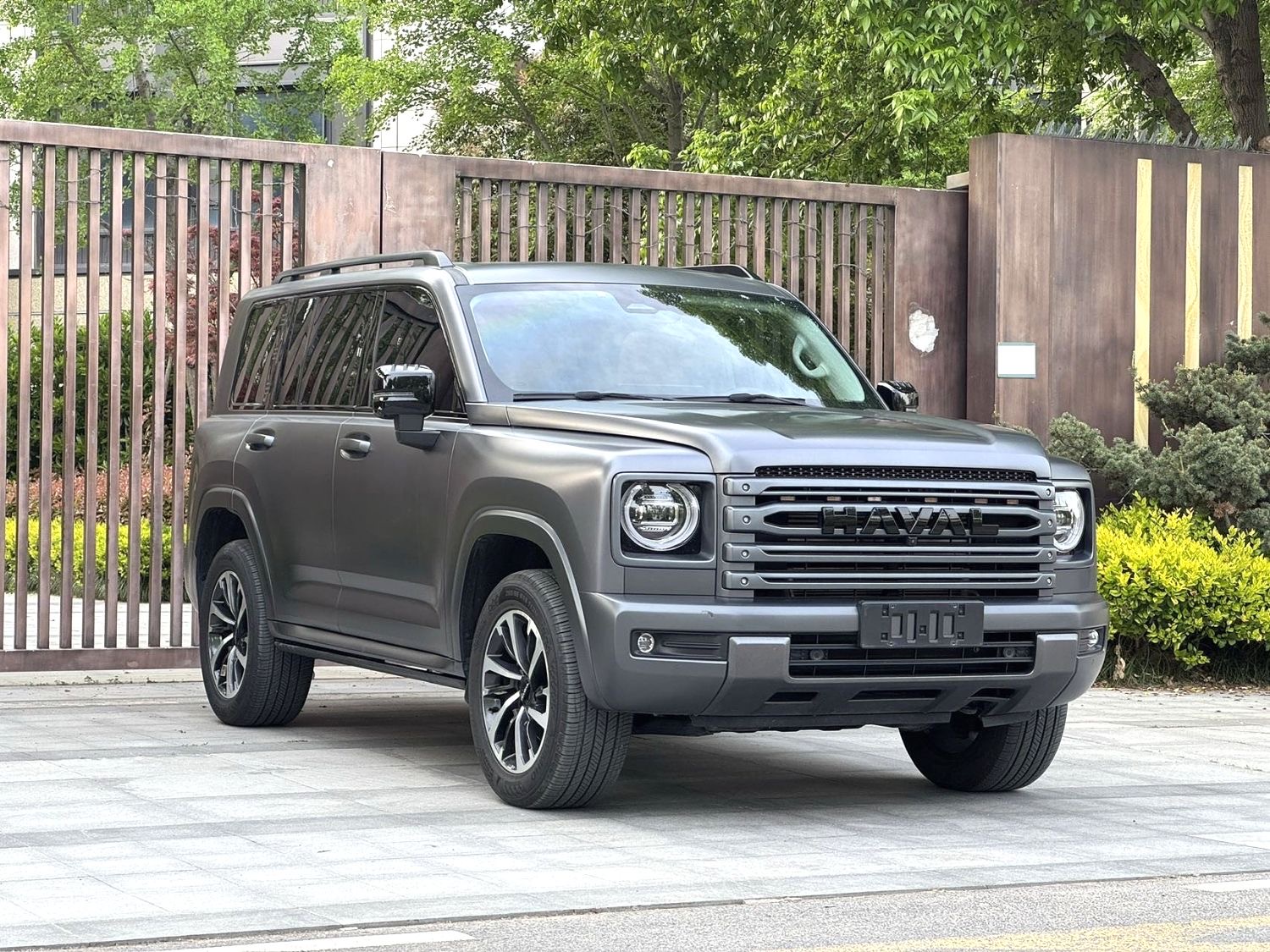 哈弗 H 9 Model Year 2.0T 汽油四驱极境版