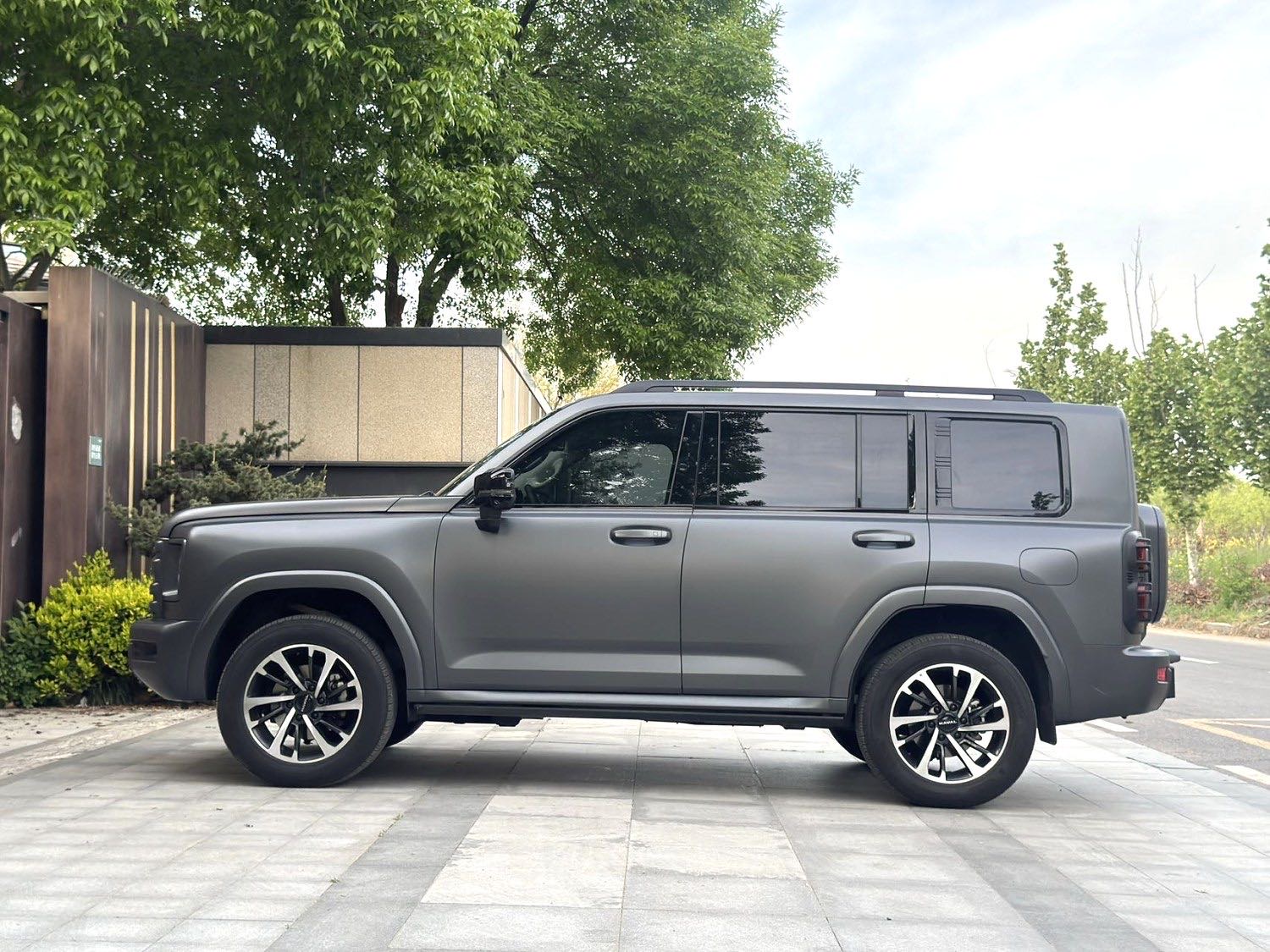 哈弗 H 9 Model Year 2.0T 汽油四驱极境版