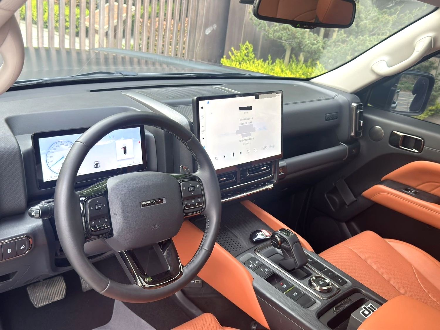 哈弗 H 9 Model Year 2.0T 汽油四驱极境版