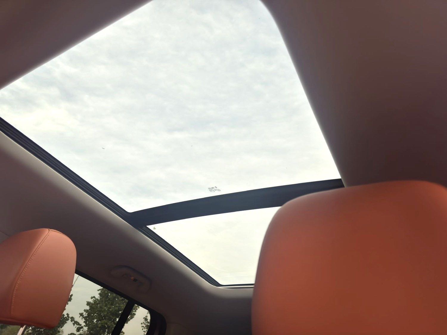 哈弗 H 9 Model Year 2.0T 汽油四驱极境版