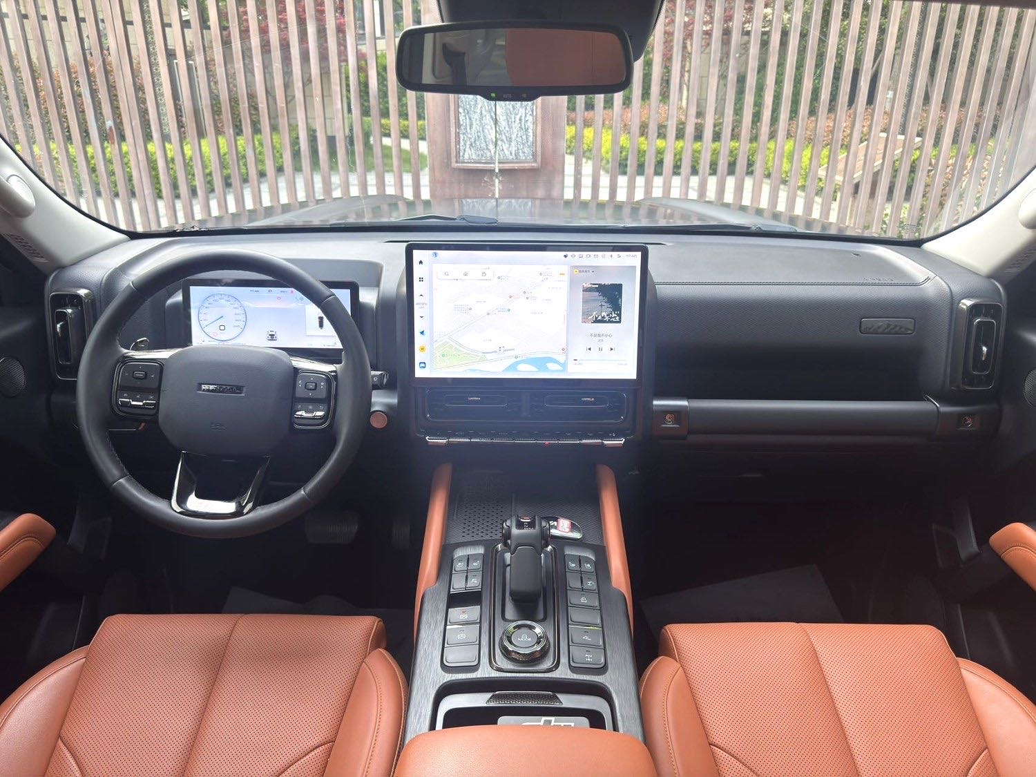 哈弗 H 9 Model Year 2.0T 汽油四驱极境版