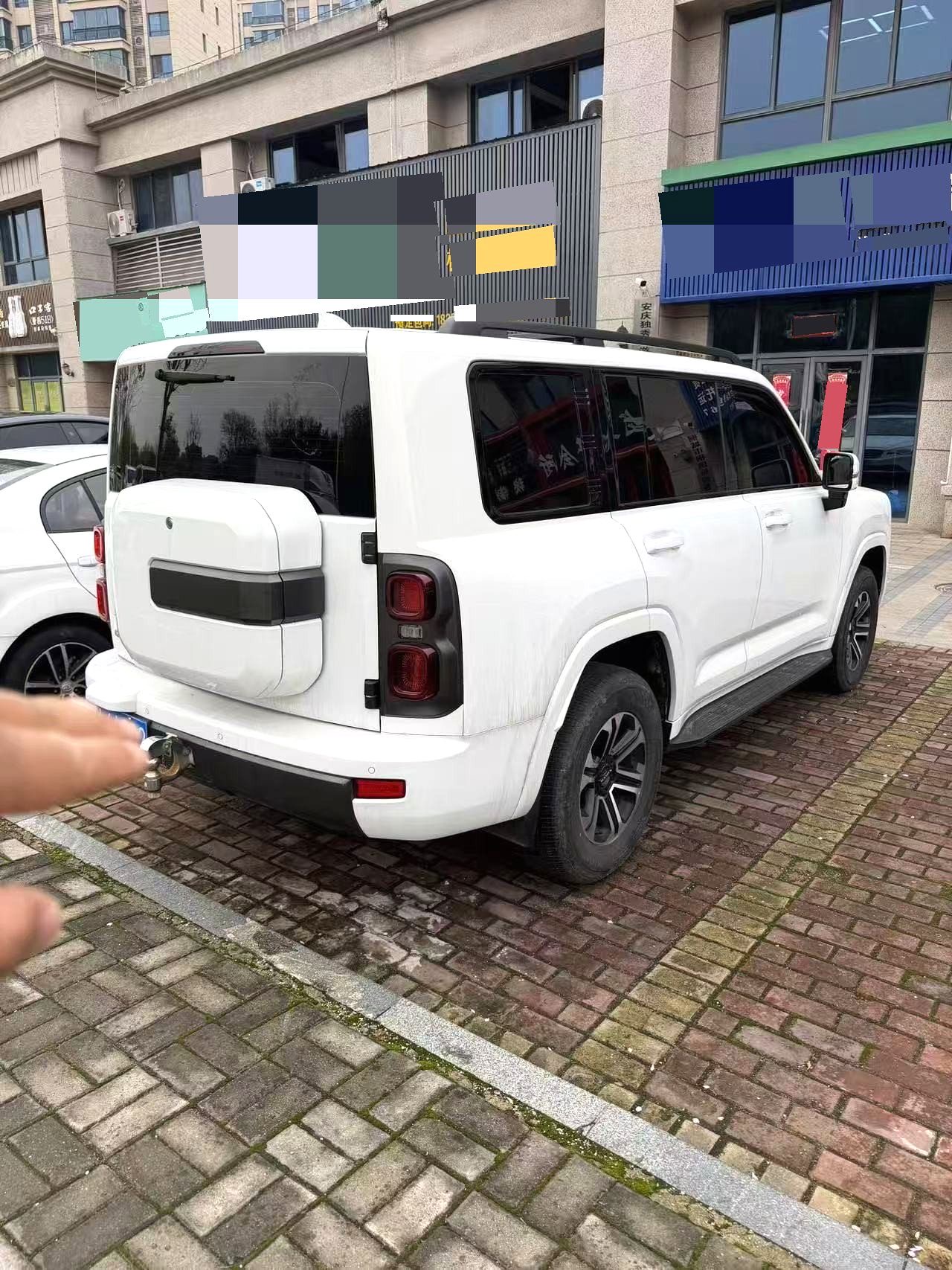 哈弗 H 9 Model Year 2.0T 汽油四驱探境版
