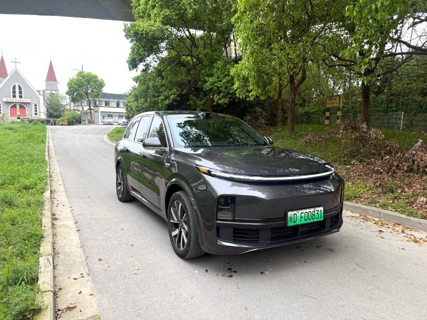 Li Auto L (Liter) 8 Max