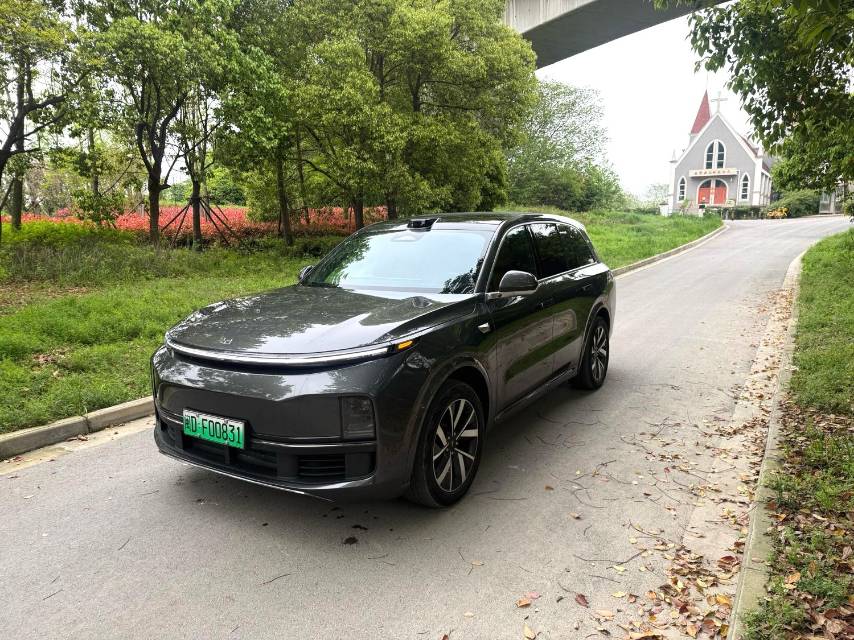 Li Auto L (Liter) 8 Max