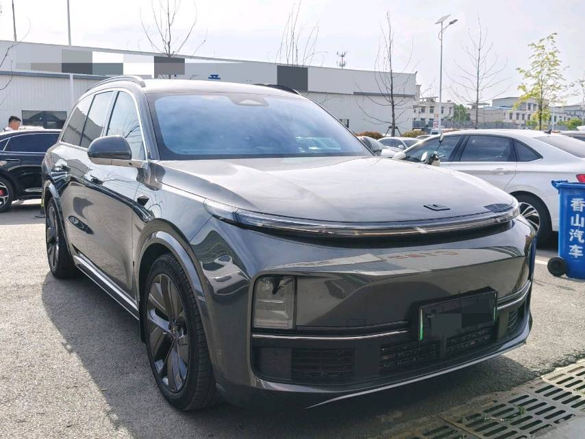 Li Auto L (Liter) 8 Pro