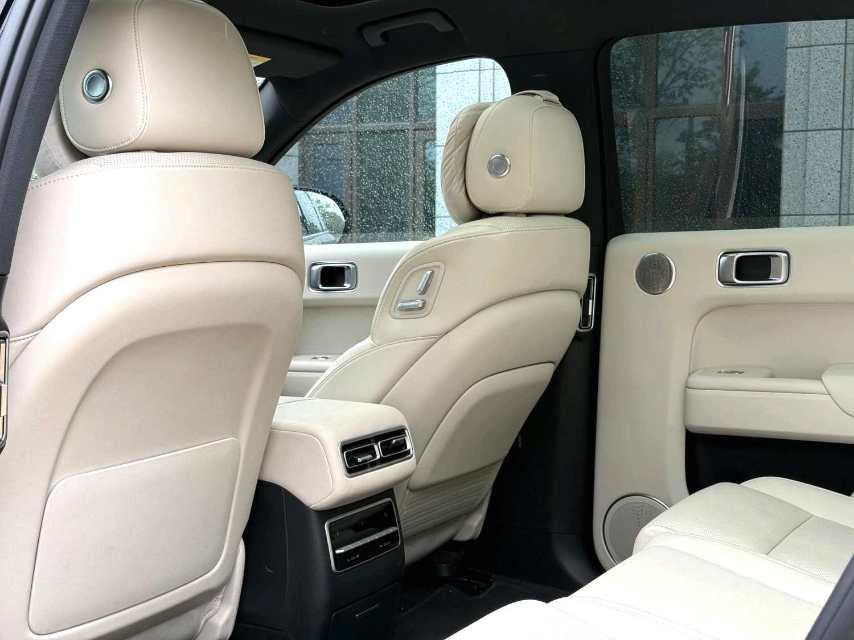 Li Auto L (Liter) 7 Pro