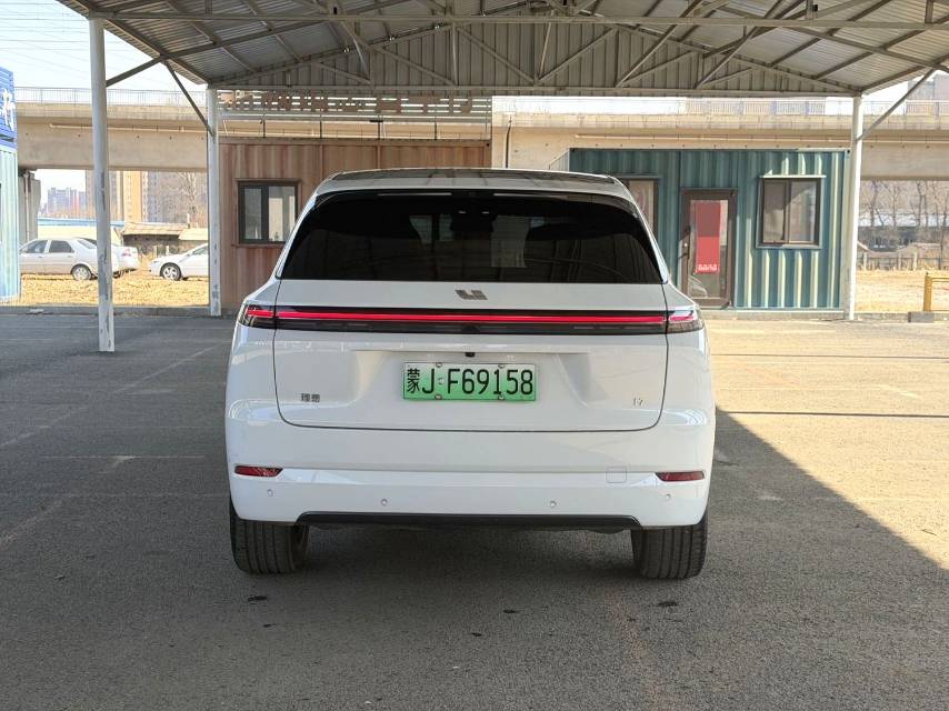 Li Auto L (Liter) 7 Pro