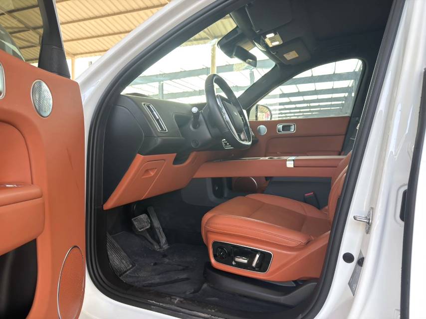Li Auto L (Liter) 7 Pro