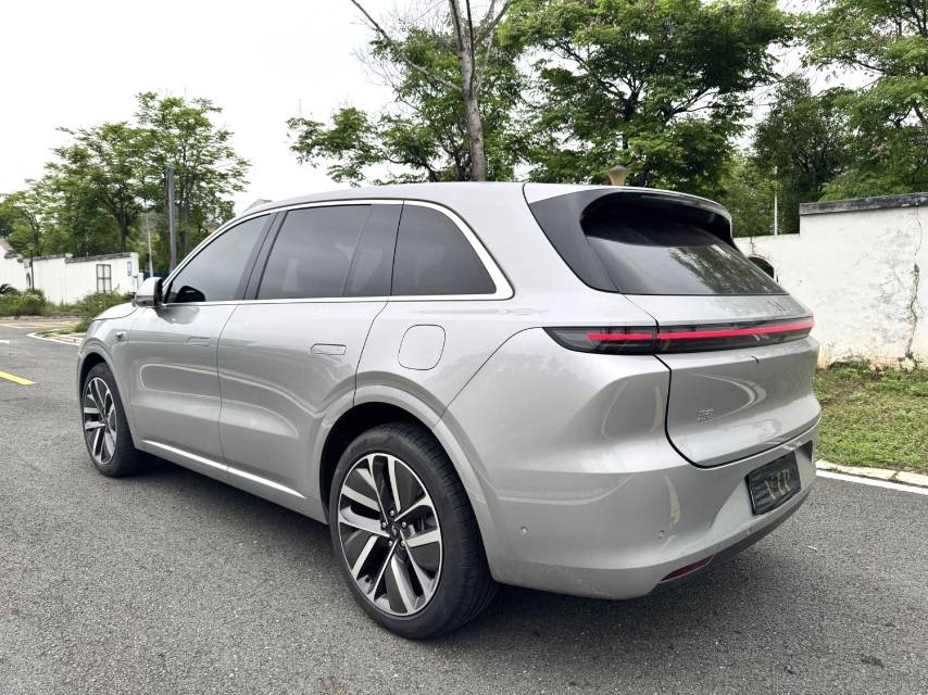 Li Auto L (Liter) 6 Max