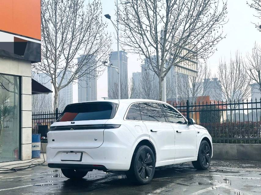 Li Auto L (Liter) 6 Pro