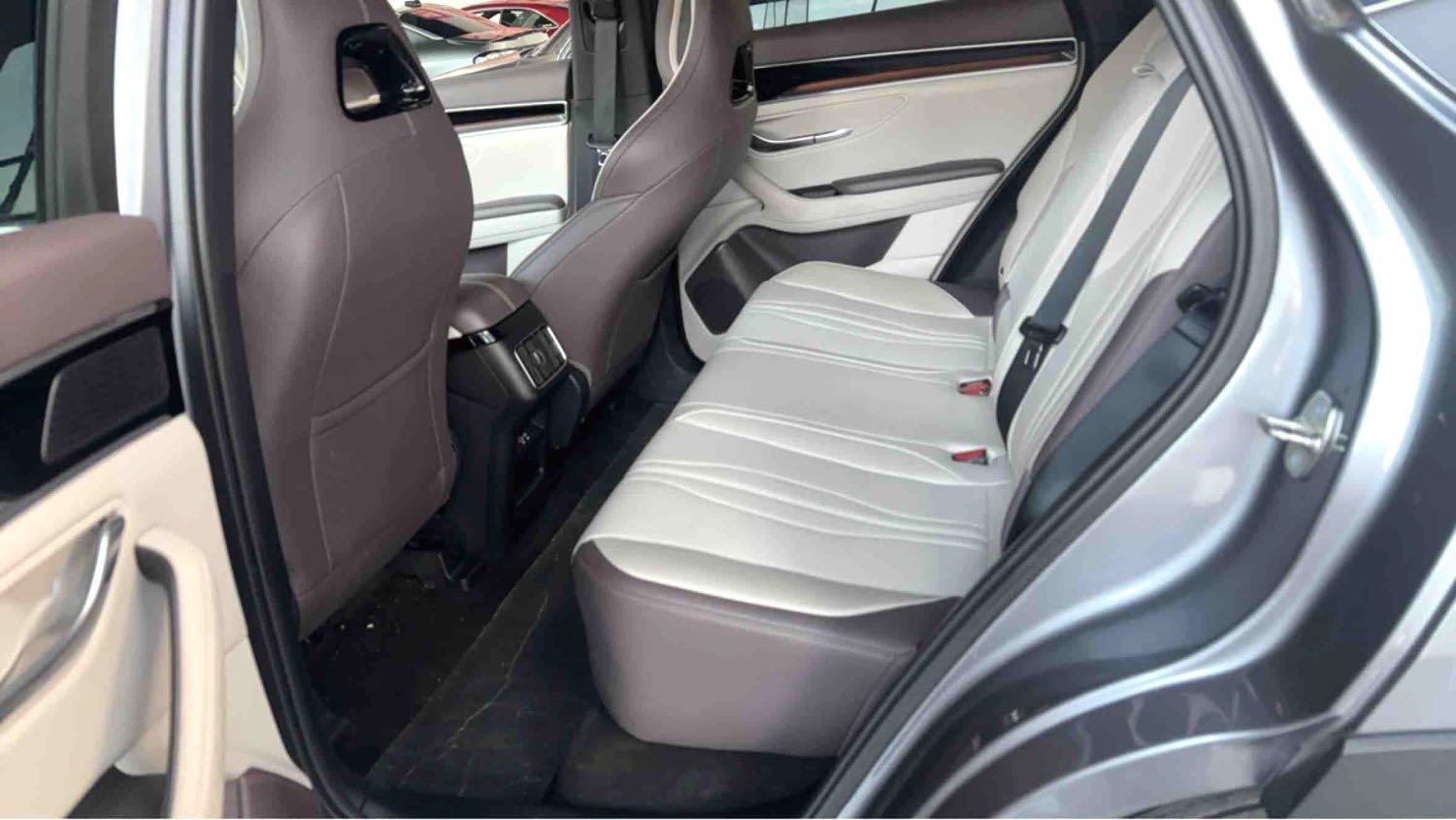 宋 PLUS New Energy Model Year Electric Vehicle 520km Premium
