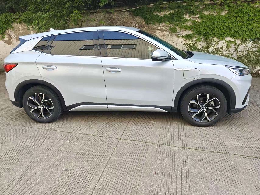 元 PLUS Model Year 荣耀版 510KM Advanced