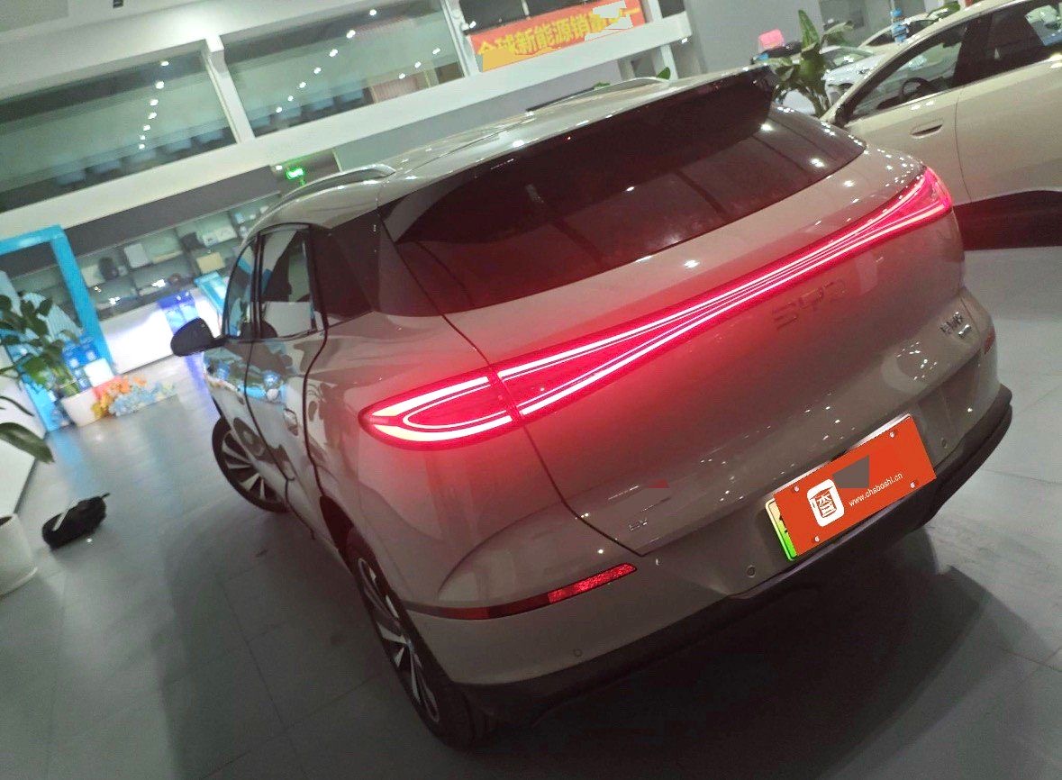 BYD 06 — электромобиль на альтернативном топливе, версия 605 Pro