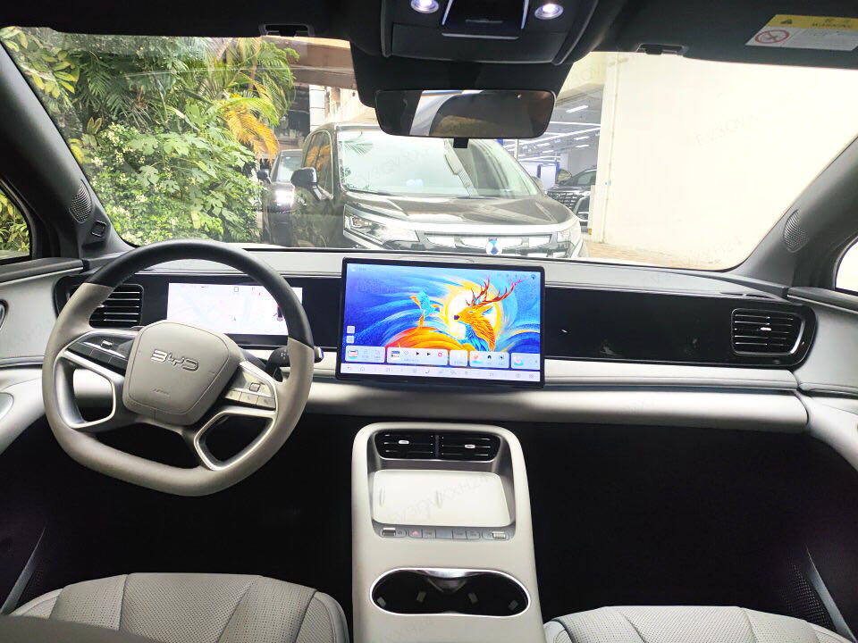 BYD 06 — электромобиль на альтернативном топливе, версия 605 Pro