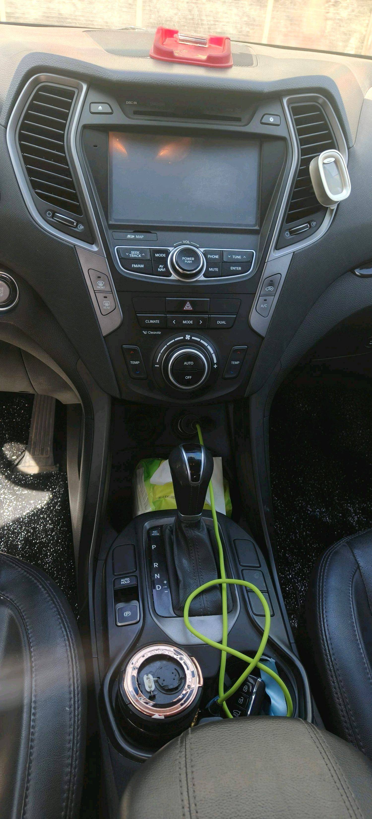 Hyundai Santa Fe 2.4L Automatic4WD