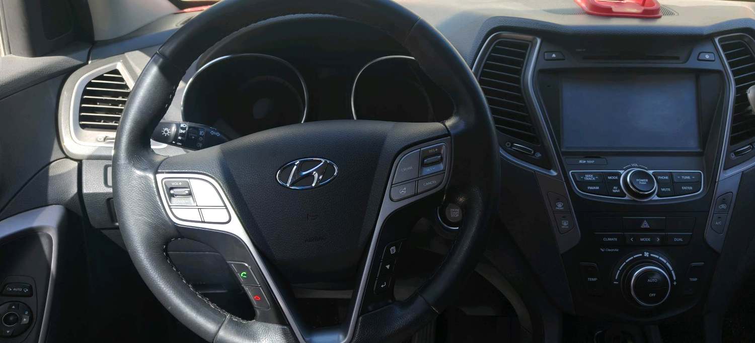 Hyundai Santa Fe 2.4L Automatic4WD