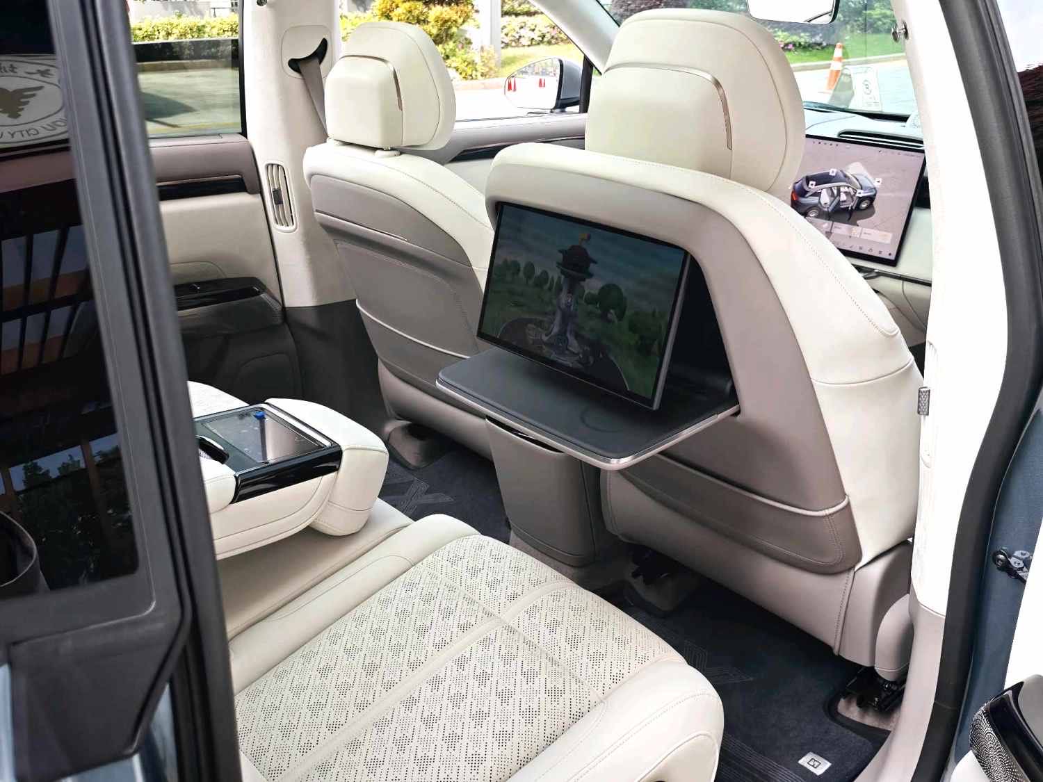 Zeekr 7X 100 кВт·ч, полный привод