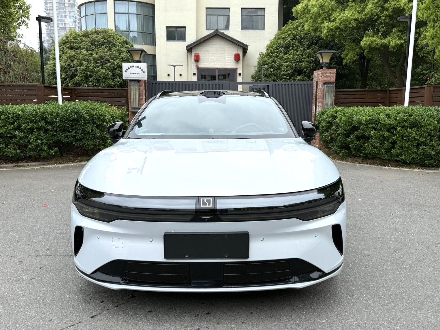Zeekr 007GT 4WD 75kWh